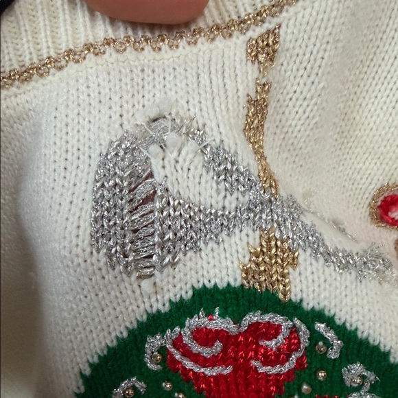 Vintage Dana Scott Festive Cream Sweater with Ornament Design - Picture 9 of 10